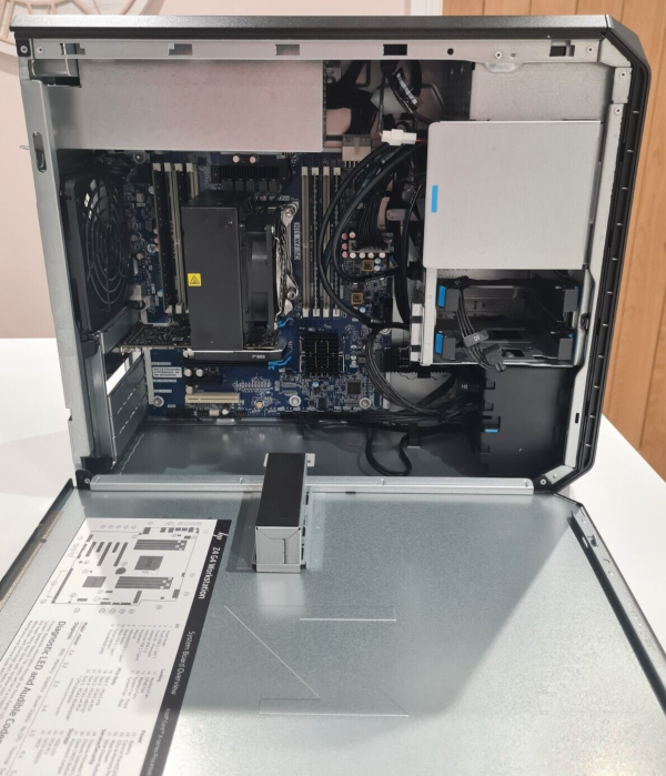 HP Workstation Z4 G4 10 Gen W2155 - Image 4